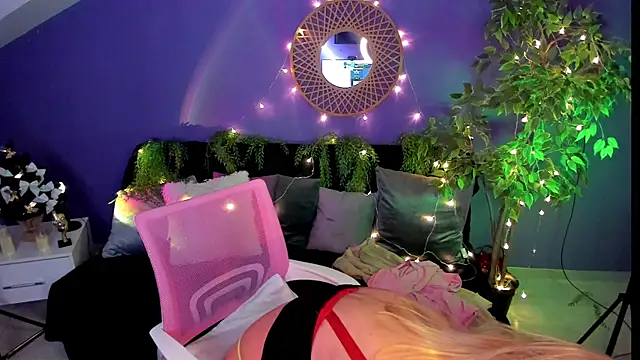 MadamMilly  online show from January 2026 06:07:02 AM