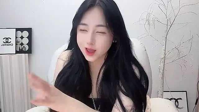 Love-hanzaizai718 online show from November 2025 05:41:01 PM