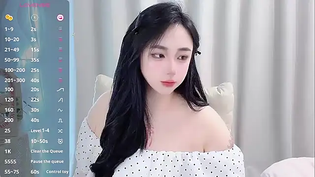 Love-hanzaizai718 online show from April 2026 01:28:01 PM