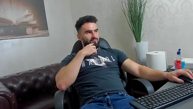 MicahLane online show from October 2025 05:31:02 AM