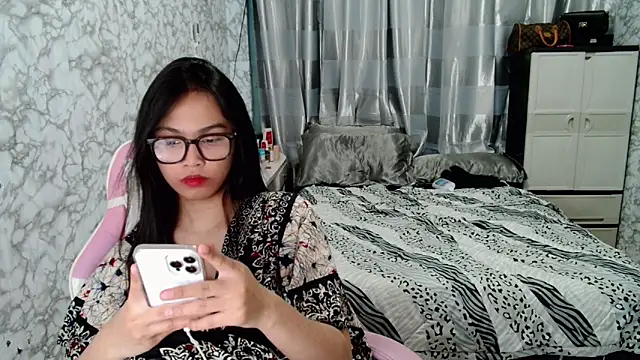 Snapshot of _Lachica_ chatting on January 2026 07:11:01 PM Lachica online show from January 2026 07:11:01 PM