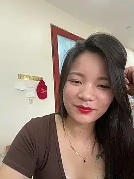 Bee Yellow00 online show from July 2026 04:25:01 AM