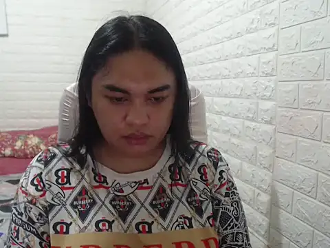 Snapshot of EmpressArci chatting on October 2025 12:28:01 PM EmpressArci online show from October 2025 12:28:01 PM