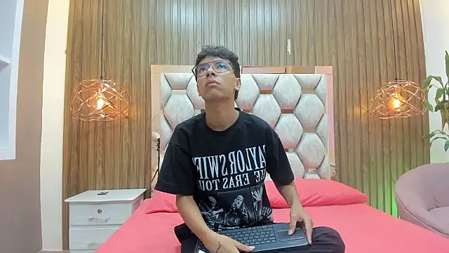 adams bobby online show from January 2026 11:26:01 AM