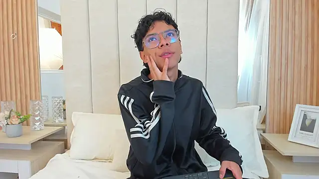 adams bobby online show from July 2026 11:25:01 AM