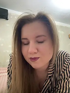 Snapshot of AleksiyaHot chatting on May 2026 07:02:02 AM AleksiyaHot online show from May 2026 07:02:02 AM