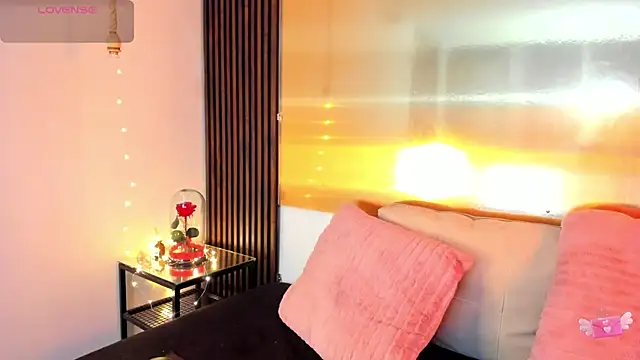 LunaaMorena online show from December 2025 02:11:01 PM