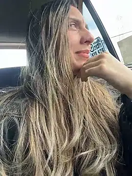 sarah honey   online show from November 2025 02:49:01 PM