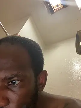 Snapshot of Rayraythegoat chatting on January 2026 11:10:02 PM Rayraythegoat online show from January 2026 11:10:02 PM