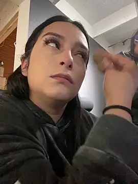 Kloe Novoa online show from January 2026 01:24:01 PM