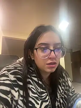 Snapshot of Kloe_Novoa chatting on March 2026 12:22:01 PM Kloe Novoa online show from March 2026 12:22:01 PM