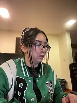 Snapshot of Kloe_Novoa chatting on March 2026 12:20:01 PM Kloe Novoa online show from March 2026 12:20:01 PM