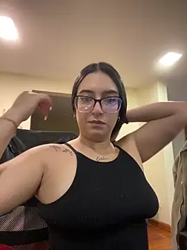 Snapshot of Kloe_Novoa chatting on March 2026 01:25:01 PM Kloe Novoa online show from March 2026 01:25:01 PM