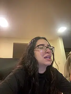 Snapshot of Kloe_Novoa chatting on March 2026 01:05:01 PM Kloe Novoa online show from March 2026 01:05:01 PM