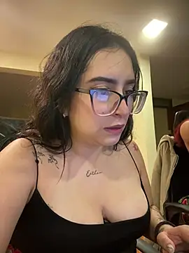 Snapshot of Kloe_Novoa chatting on March 2026 12:06:02 PM Kloe Novoa online show from March 2026 12:06:02 PM