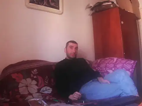 alin42xx online show from November 2025 08:36:02 AM