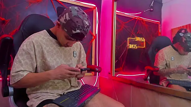 Snapshot of ethan_york chatting on October 2025 04:18:02 AM ethan york online show from October 2025 04:18:02 AM