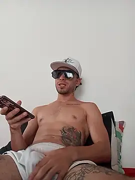 Paul Bellucci online show from October 2025 07:40:01 PM