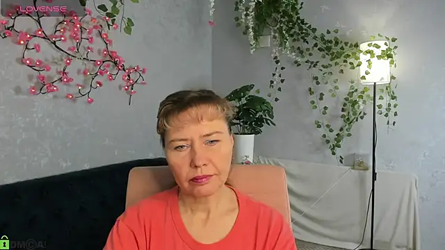 Carla Vogue online show from November 2025 03:10:02 AM