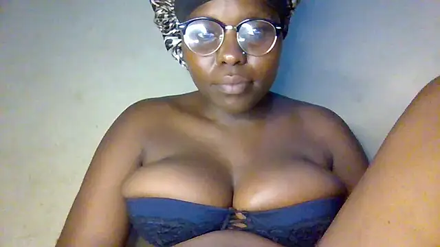 Snapshot of TastiQ chatting on January 2026 09:05:02 PM TastiQ online show from January 2026 09:05:02 PM