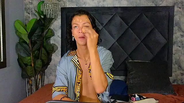 Indi rave online show from November 2025 01:43:01 PM