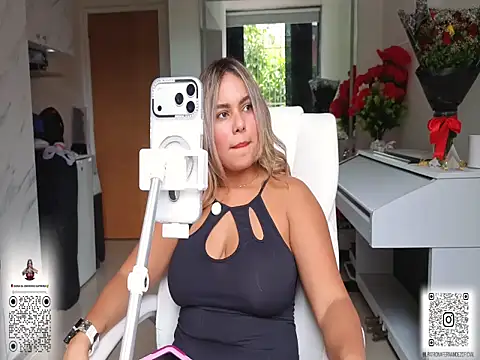 diosadeluniverso online show from May 2026 05:19:02 PM