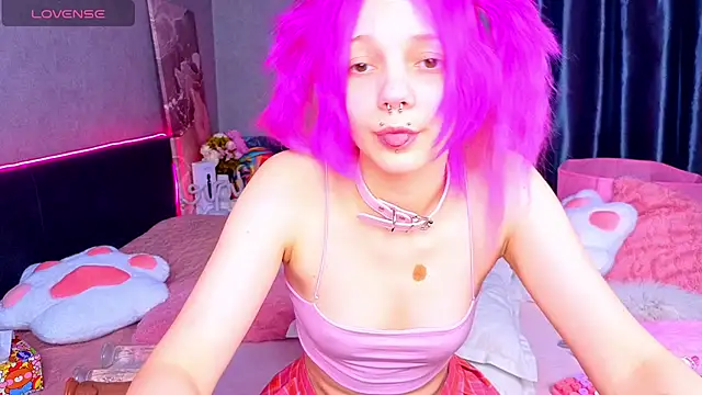 KittieHeart online show from April 2026 11:48:01 PM