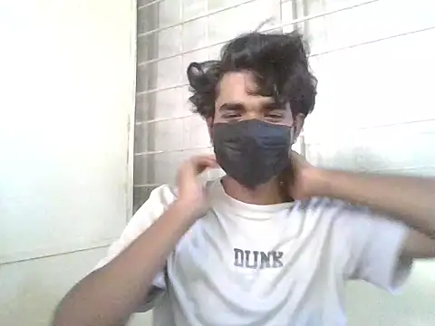 kriZ08 online show from May 2026 11:07:01 AM