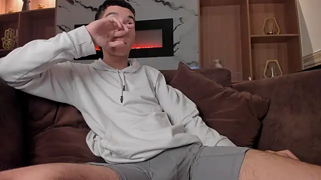 Snapshot of Dallen_Grant chatting on June 2026 01:04:02 PM Dallen Grant online show from June 2026 01:04:02 PM