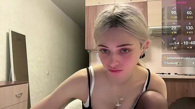 Snapshot of AidaGloshen chatting on July 2026 03:49:02 PM AidaGloshen online show from July 2026 03:49:02 PM