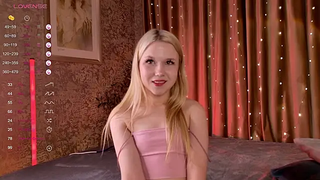 VivieSunn online show from March 2026 04:13:02 PM