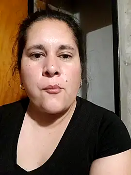 Clara Arg online show from November 2025 02:20:01 AM