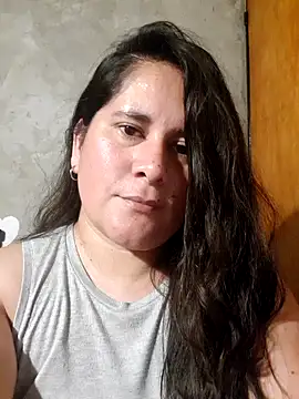 Clara Arg online show from December 2025 02:08:02 AM