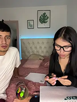 Snapshot of BIJOU_SECRET chatting on March 2026 04:07:02 AM BIJOU SECRET online show from March 2026 04:07:02 AM