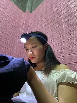 Snapshot of Yunzang chatting on December 2025 01:30:01 PM Yunzang online show from December 2025 01:30:01 PM