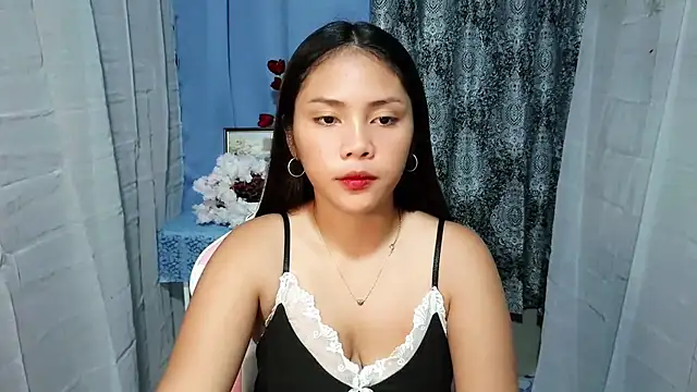 Mia Cally online show from November 2025 03:59:01 PM