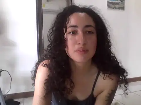 Snapshot of eleganceafterdark chatting on October 2025 02:01:02 PM eleganceafterdark online show from October 2025 02:01:02 PM