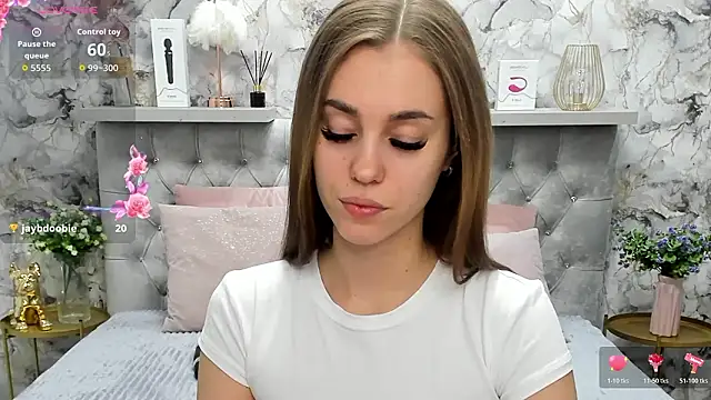 CandysSweet online show from February 2026 01:18:02 AM