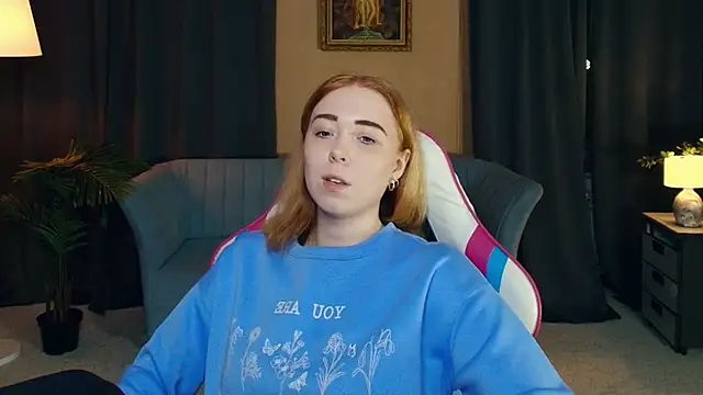 AddieOsler online show from December 2025 08:48:01 PM