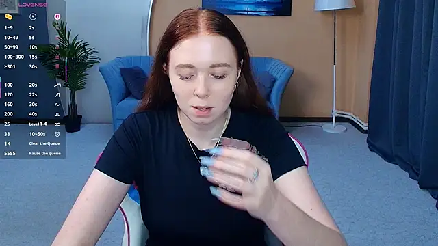 Snapshot of AddieOsler chatting on May 2026 07:44:02 PM AddieOsler online show from May 2026 07:44:02 PM