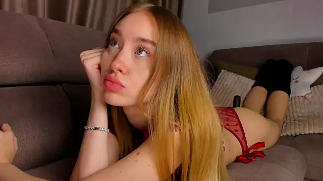 SugarSkye online show from December 2025 06:15:01 PM