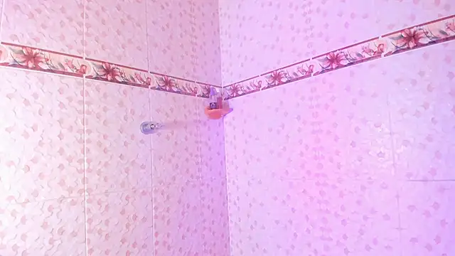 Snapshot of Leyacopper_ chatting on December 2025 06:49:02 PM Leyacopper online show from December 2025 06:49:02 PM