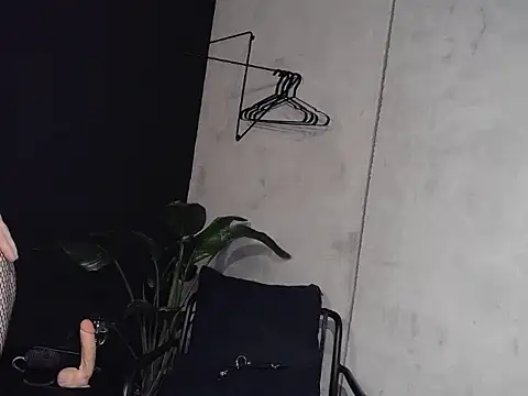 MisticWomen online show from November 2025 09:11:01 PM