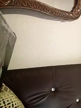 bubly34688 online show from November 2025 10:14:01 AM