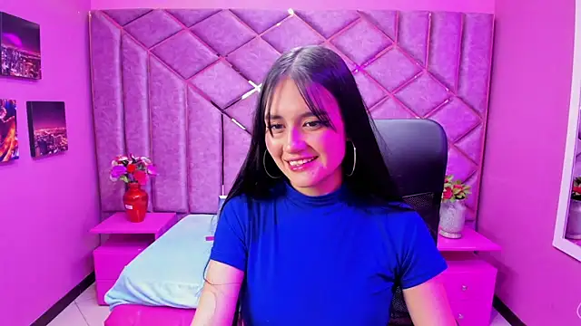 Charlotte Rosy online show from November 2025 08:40:01 PM