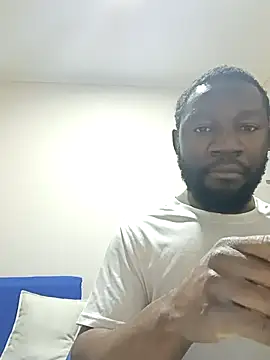 Snapshot of shoodly99 chatting on October 2025 02:15:01 AM shoodly99 online show from October 2025 02:15:01 AM