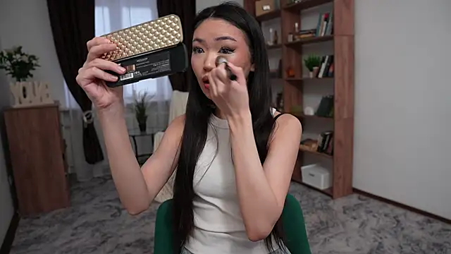 OnieClose online show from December 2025 08:00:02 AM