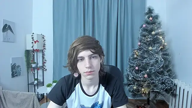 AvenGlow online show from December 2025 05:03:01 AM