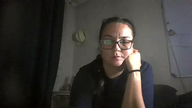 lilMissMarli online show from March 2026 07:50:01 PM