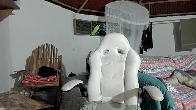 Snapshot of sxnherbs chatting on November 2025 10:47:01 AM sxnherbs online show from November 2025 10:47:01 AM